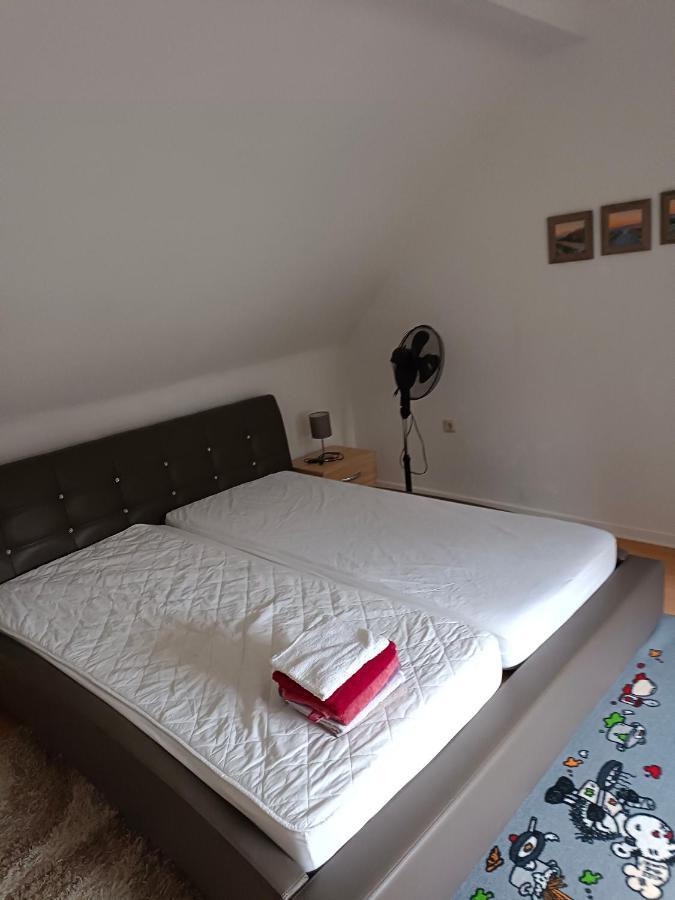 Nette Kuschelige Wohnung Bochum Exteriör bild
